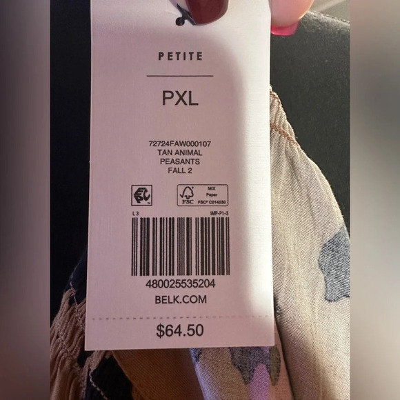 Crown & Ivy NWT Tan Animal Printed Peasant Top Size Petite XL - Picture 8 of 8